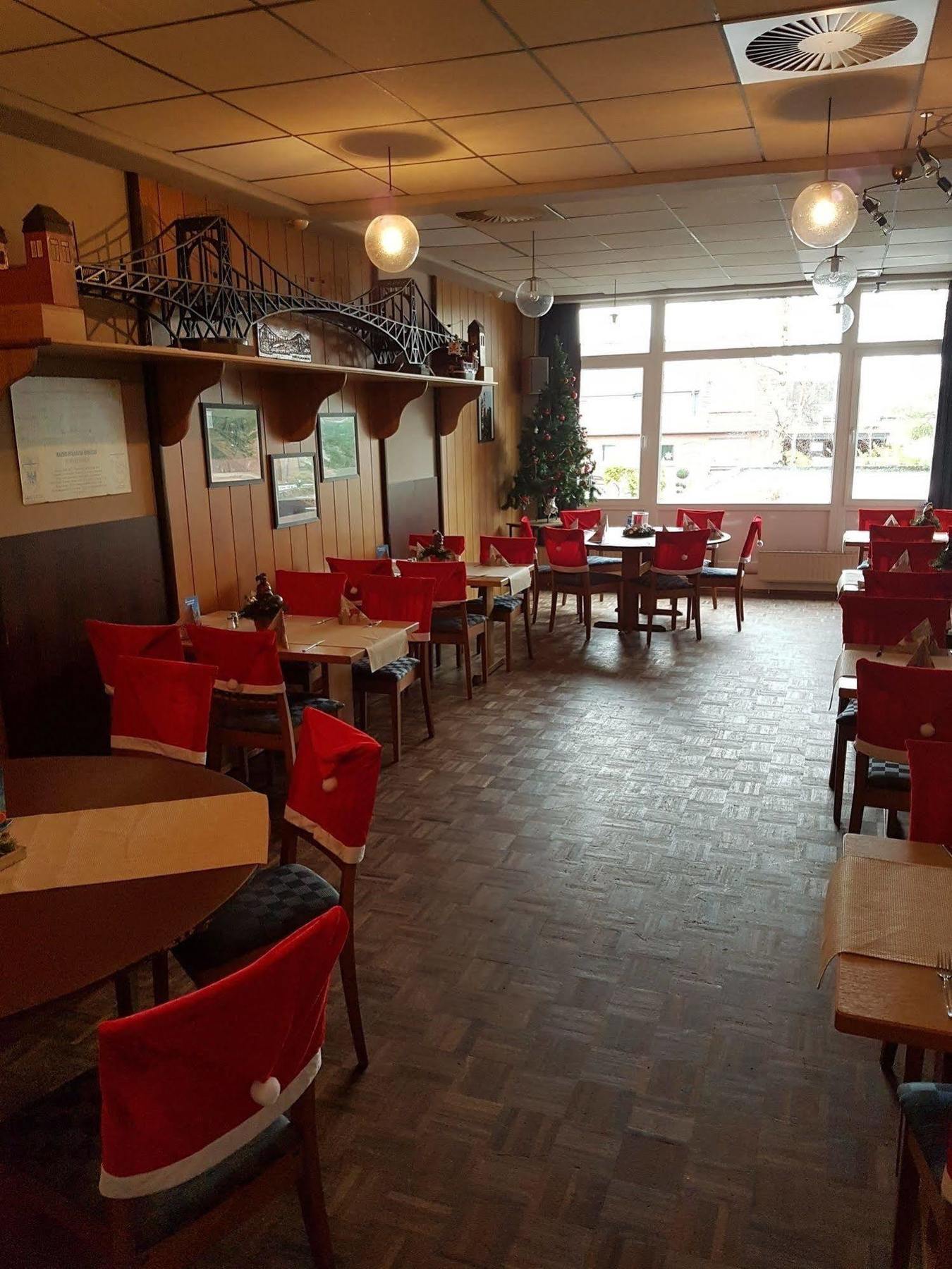Hotel-Restaurant Zum Knurrhahn Voslapp Bagian luar foto
